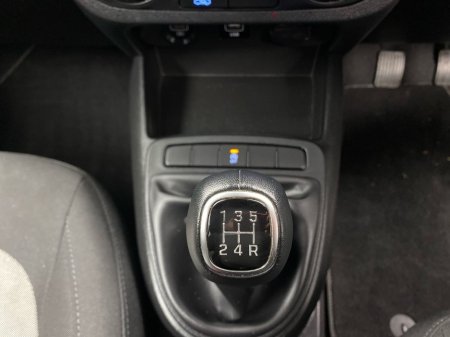 2022 Hyundai i10 - thumbnail 15