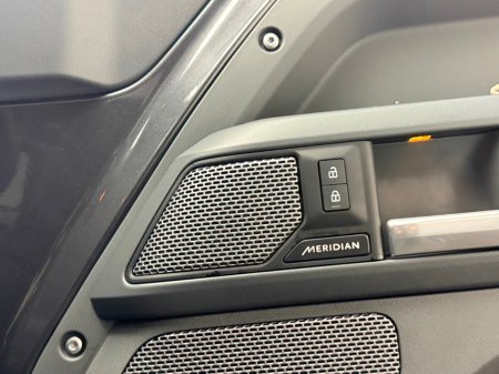 2024 Land Rover Defender - thumbnail 15