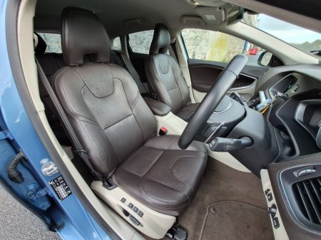 2016 Volvo V40 46,000KM! COCO BROWN LEATHER,PRISTINE CONDITION. €15,995 thumbnail