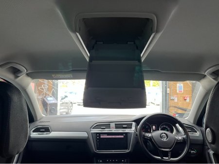 2018 Volkswagen Tiguan - thumbnail 16