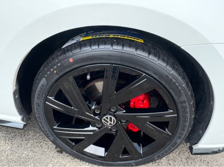 2019 Volkswagen Golf R-LINE 1.5 TSI MANUAL 6SPEED FWD 150HP 5DR €19,250 thumbnail