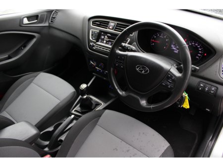 2019 Hyundai i20 1.2 ACTIVE DELUXE 5DR HATCHBACK  //  ONLY 43,869 KM //  STUNNING CAR FINISHED IN SILVER // BUY WITH CONFIDENCE AA AND SIMI APPROVED DEALER 2026 // FINANCE ARRANGED // ALL TRADE €14,950 thumbnail