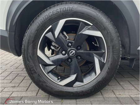 2024 Nissan Juke - thumbnail 6