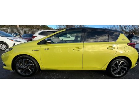 2016 Toyota Auris - thumbnail 4