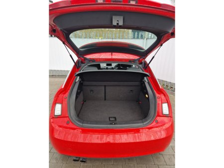 2012 Audi A1 1.4 PETROL AUTO €8,995 thumbnail