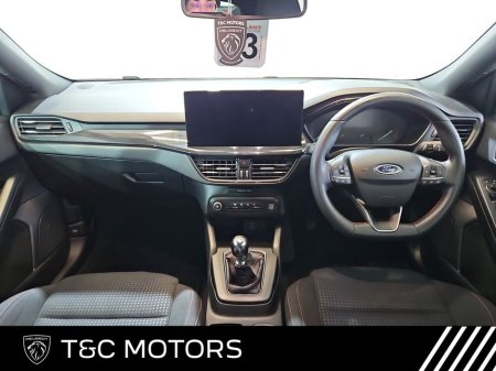 2023 Ford Focus - thumbnail 2