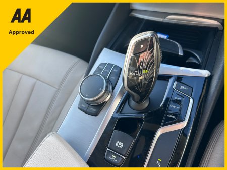 2017 BMW 5 Series - thumbnail 15