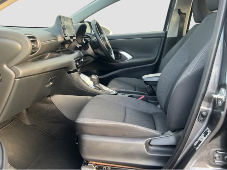 2022 Toyota Yaris 2022 Toyota Yaris 1.5 Self-Charging Hybrid €19,750 thumbnail