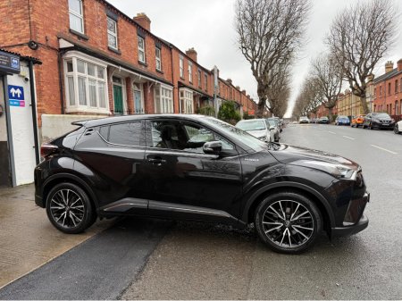 2017 Toyota C-HR 1.8 Hybrid, High Spec Sol, New Nct 01/2028, Full Main Dealer Service History, Sat Nav, Bluetooth, Reversing Camera, Cruise Control, Lane Assist, A/C, Finance Available, Service & Warranty Included, €16,950 thumbnail