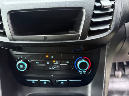 2019 Ford Transit Connect LWB 1.5 DIESEL LOW MILEAGE €9,950 thumbnail