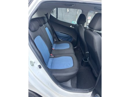 2016 Hyundai i10 - thumbnail 5