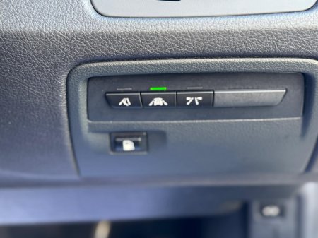 2016 BMW 3 Series - thumbnail 26