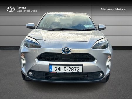 2024 Toyota Yaris Cross FRESH SELECTION OF TRADE-INS YARIS CROSS LUNA €28,500 thumbnail