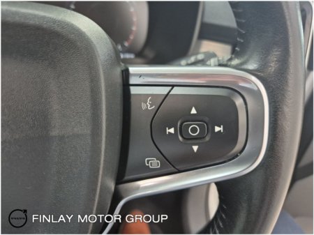 2019 Volvo XC40 T3 (163hp) Momentum 1 year warranty €26,950 thumbnail