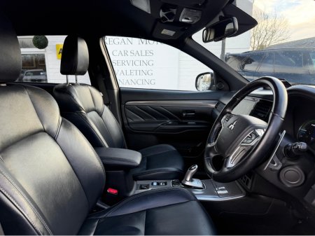 2018 Mitsubishi Outlander (182) 2.4 4HS PHEV AUTO €18,950 thumbnail