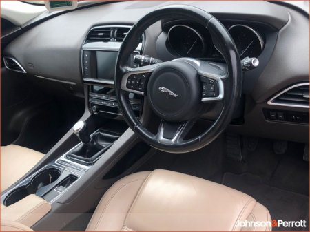 2018 Jaguar F-Pace RWD 2.0 D 163PS Prestige €21,900 thumbnail