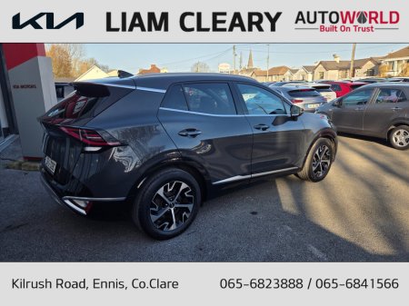 2023 Kia Sportage - view 3