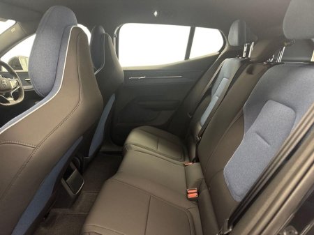 2026 Volvo EX30 - thumbnail 10