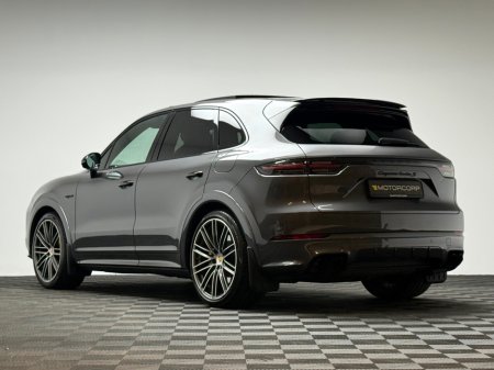 2020 Porsche Cayenne - thumbnail 5