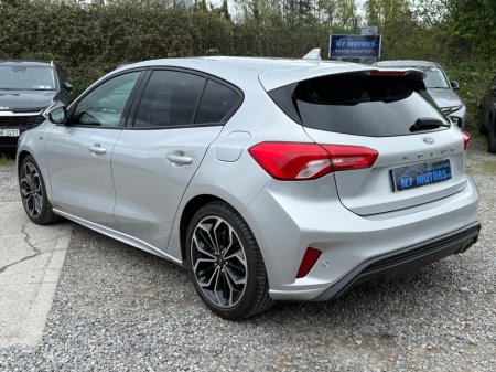 2021 Ford Focus - thumbnail 5