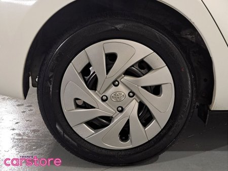 2019 Toyota Aqua 1.5 HYBRID 5 DR €13,880 thumbnail