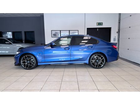 2024 BMW 3 Series - thumbnail 5