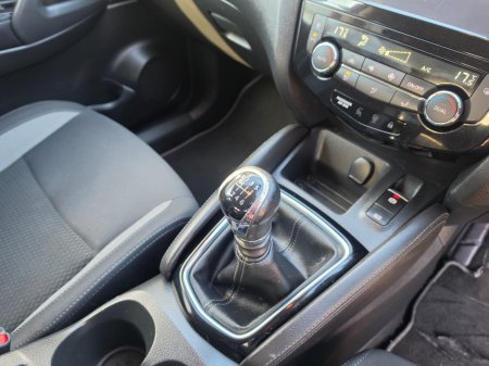 2017 Nissan Qashqai - thumbnail 13