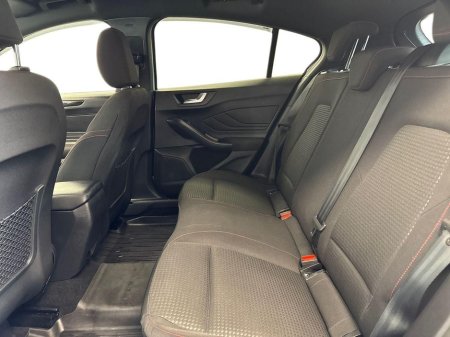 2025 Ford Focus 1.0 ST LINE X *JUST IN* €100 P/W €29,995 thumbnail