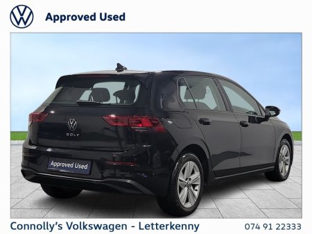 2024 Volkswagen Golf 2.0 TDI 115HP Life €29,450 thumbnail