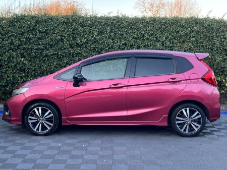 2018 Honda Fit F-PACKAGE 1.5 HYBRID // REVERSE CAMERA // ADAPTIVE CRUISE CONTROL // DIAMOND CUT ALLOYS €12,900