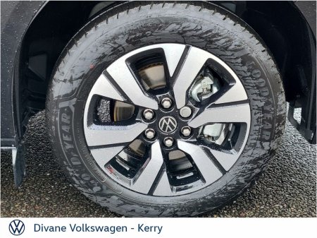 2026 Volkswagen Transporter HIGHLINE LWB 110BHP 5 YR SERVICING INC. €32,750 thumbnail