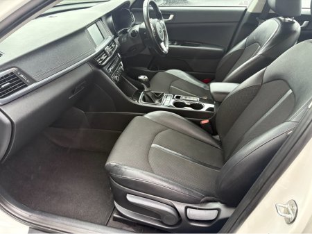 2017 Kia Optima EX 1.7 CRDI €9,950 thumbnail