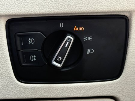 2018 Volkswagen Passat 2.0 TDI DSG 150HP Comfortline BE €16,950 thumbnail