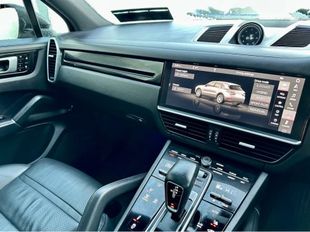 2021 Porsche Cayenne *N1 5 SEAT BUSINESS EDITION* V6 HYBRID 5DR AUTO thumbnail