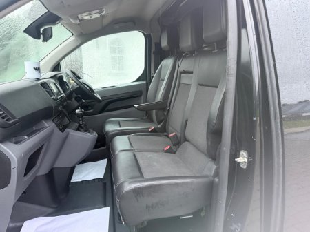 2021 Opel Vivaro 3100 SPORTIVE S/S L2H1 €14,630 thumbnail