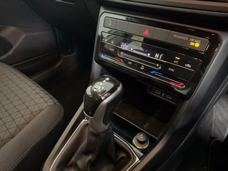 2023 Volkswagen T-Cross Life 1.0 TSI D7F 110HP 5DR AUT €25,777 thumbnail