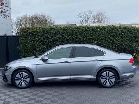 2020 Volkswagen Passat - thumbnail 3