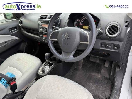 2020 Mitsubishi Mirage - thumbnail 2