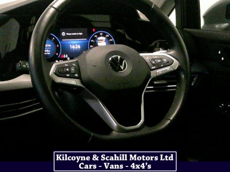 2022 Volkswagen Golf STYLE TDI €27,950 thumbnail