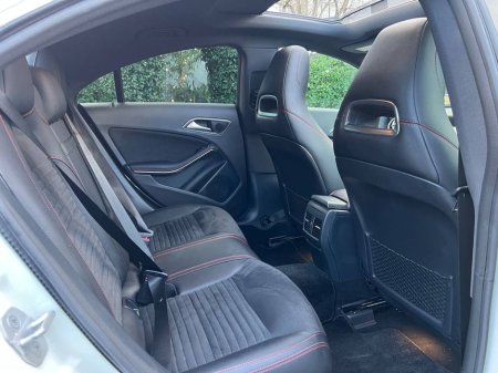 2018 Mercedes-Benz CLA Class AMG-LINE 1.6 AUTO // HIGH SPEC // OPENING PAN ROOF // AMG POWERED HEATED SEATS // 18" AMG ALLOYS €24,950 thumbnail