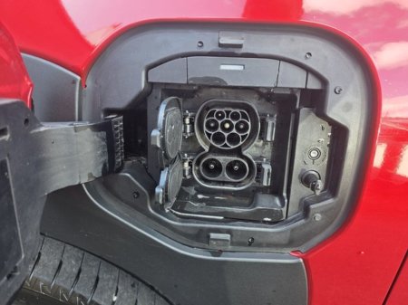 2023 Toyota bZ4X - thumbnail 6