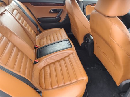 2010 Volkswagen Passat CC - thumbnail 8