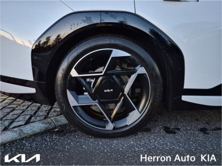 2026 Kia EV4  thumbnail