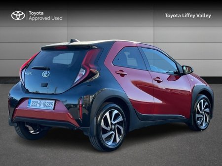 2023 Toyota Aygo X - thumbnail 2