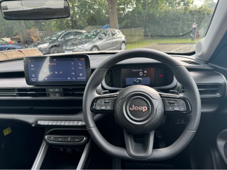 2025 Jeep Avenger Altitude 1.2 e-Hybrid 100HP e-DCT €34,945