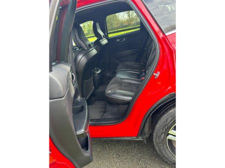 2018 Volvo XC60 - thumbnail 21