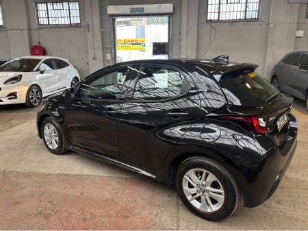 2021 Toyota Yaris - thumbnail 9