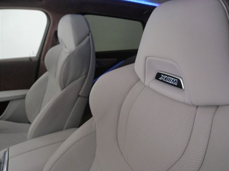 2025 BMW XM 50e €129,900 thumbnail