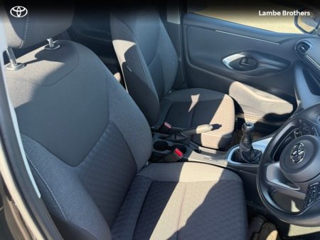 2023 Toyota Yaris - photo 12