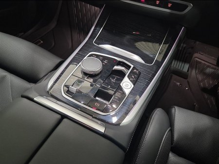 2025 BMW X5 - thumbnail 10